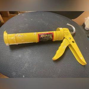 DRIPLESS
The "Original" Dripless
Caulking Gun